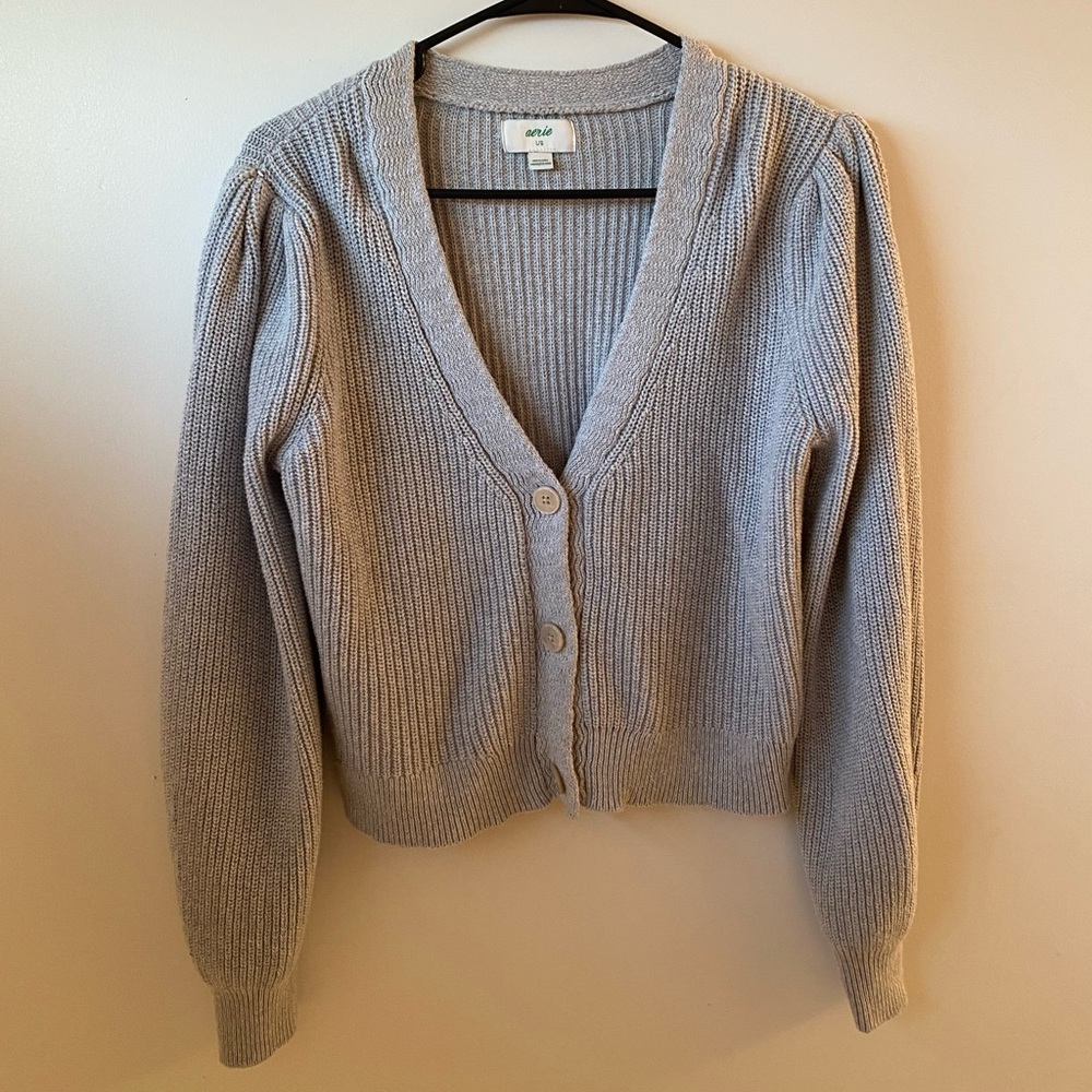 Aerie grey cropped button up sweater